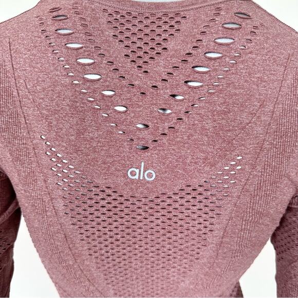 ALO Yoga long sleeve top size S - Picture 4 of 7